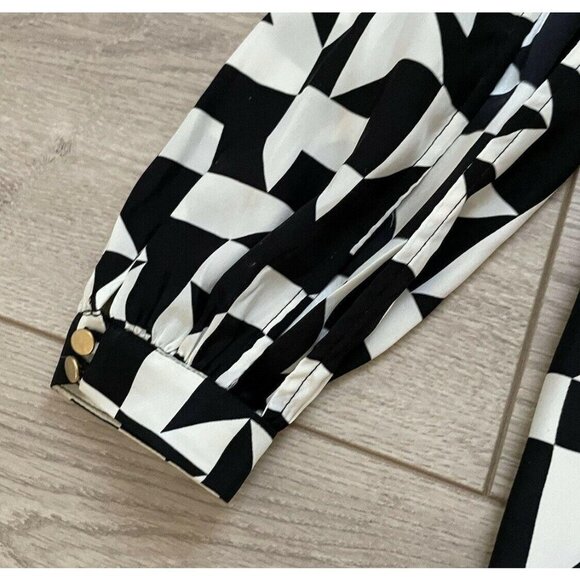 Alice & Trixie Geometric Cold Shoulder Open Dress - Picture 7 of 8